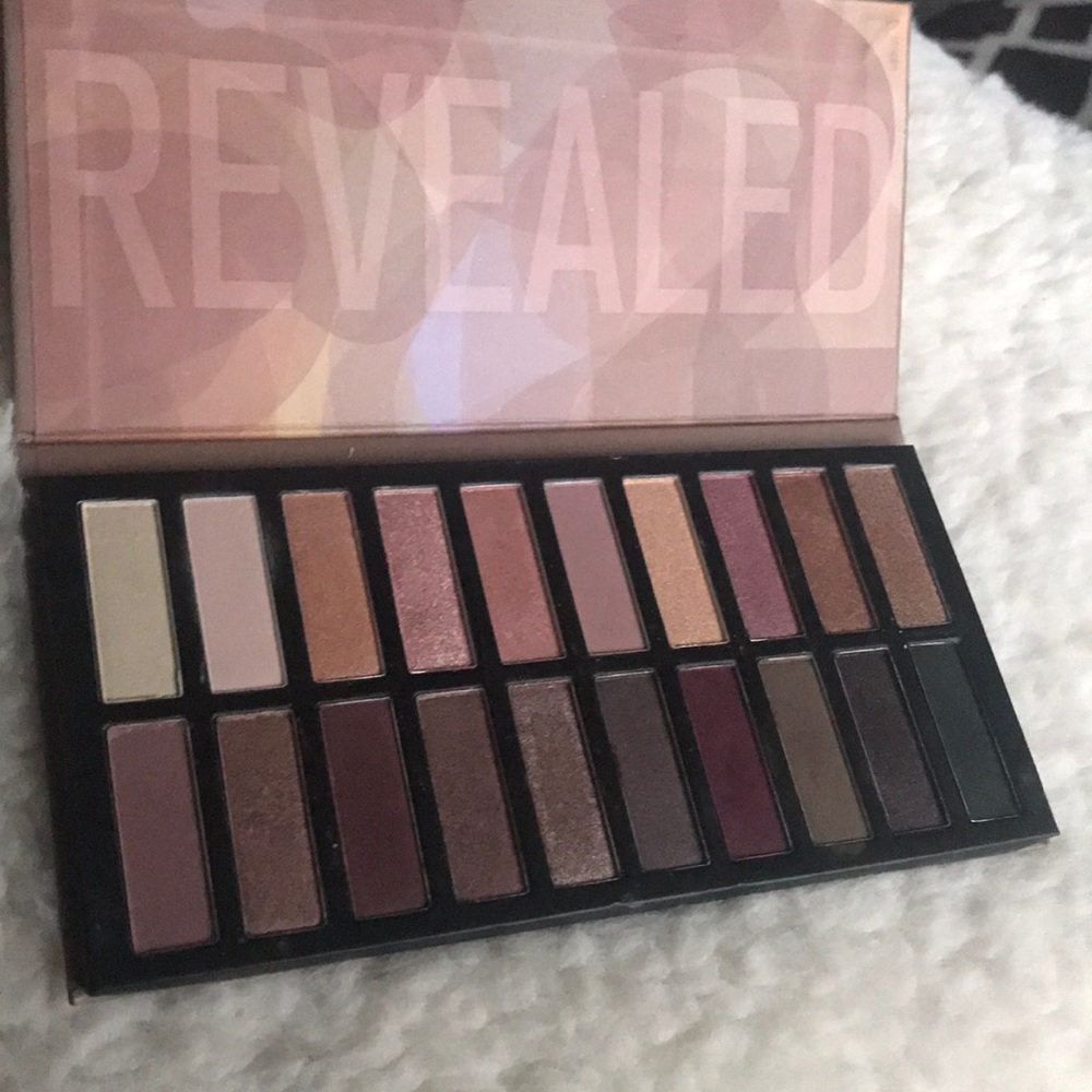 Coastal Scents Revealed 2 Palette
